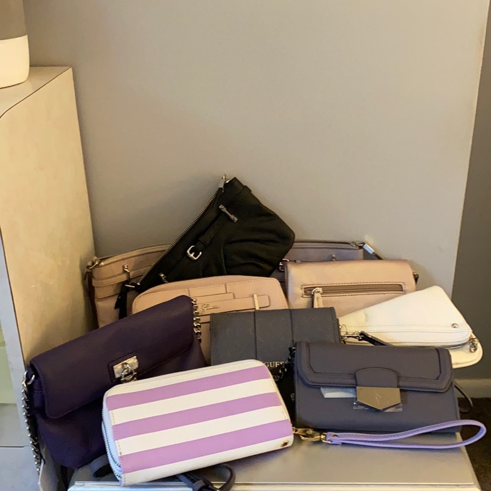 Get ALL 9 designer wristlets -smoke free home